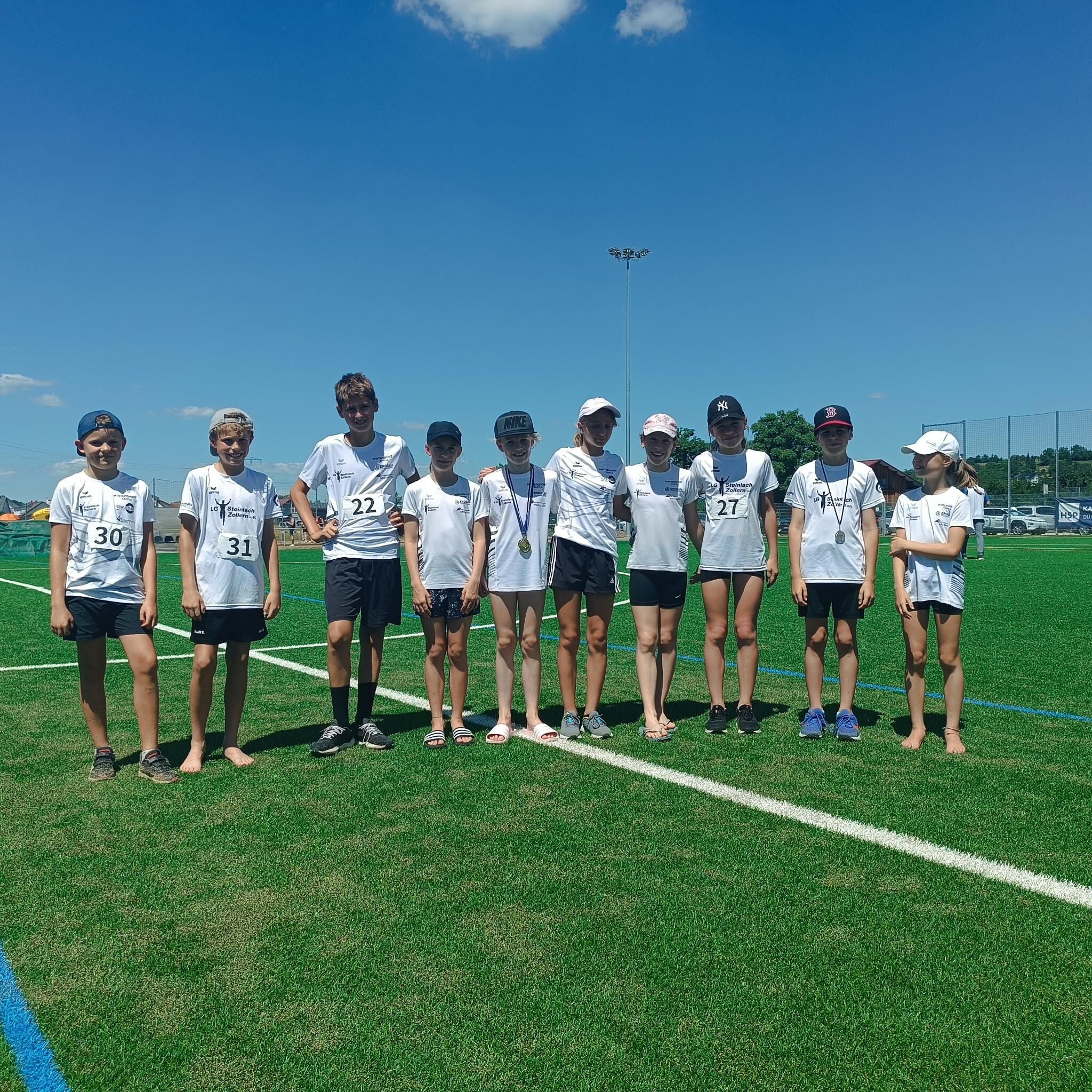 Die U12-Gruppe war in Unterjesingen stark vertreten: (vlnr) Ben Ruider, Louis Schäfer, Lukas Deibel, Ida Rein, Luise Graf, Elena Craiciun, Lotta Leipp, Marleen Meißner, Elias Grießinger und Aurelie Deniox.