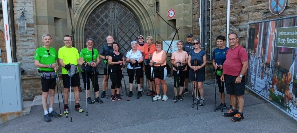 Die Burg Hohenzollern ist regelmäßig ein attraktives, aber auch anspruchsvolles Ziel für Läufer und Nordic Walker.