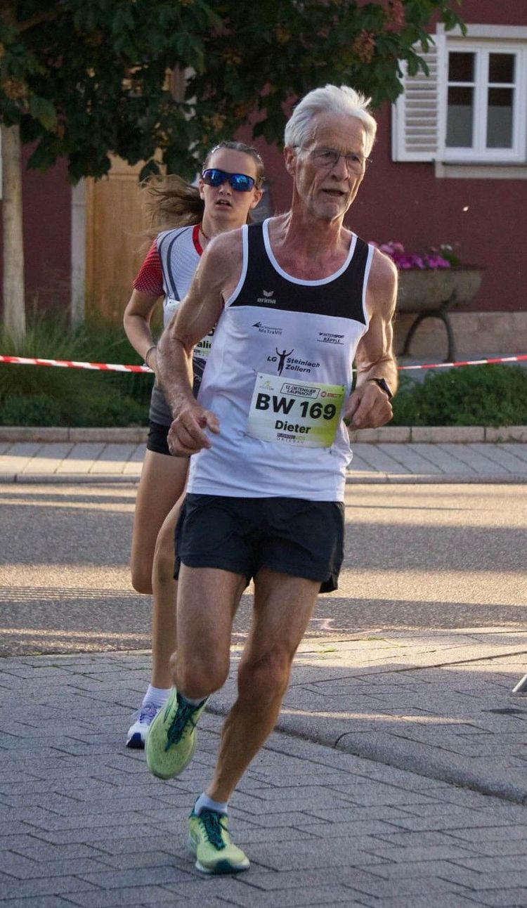 images/stories/Lauftreff/2026/20260522-ortenauer_laufnacht_2026-261.jpg#joomlaImage://local-images/stories/Lauftreff/2026/20260522-ortenauer_laufnacht_2026-261.jpg?width=890&height=1533