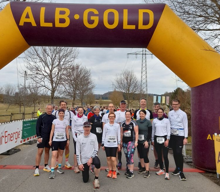 images/stories/Lauftreff/2026/2026-AlbGold-RT4-Foto.jpg#joomlaImage://local-images/stories/Lauftreff/2026/2026-AlbGold-RT4-Foto.jpg?width=3000&height=2625