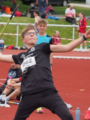 Tom Hoch
Speerwurf: 37,40m (PB) - Platz 1