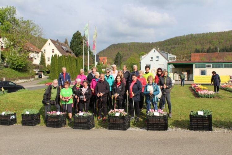 images/stories/Walkingtreff/2025/2025-Gönninger-Tulpenblüte-Foto-1.jpg#joomlaImage://local-images/stories/Walkingtreff/2025/2025-Gönninger-Tulpenblüte-Foto-1.jpg?width=1024&height=682