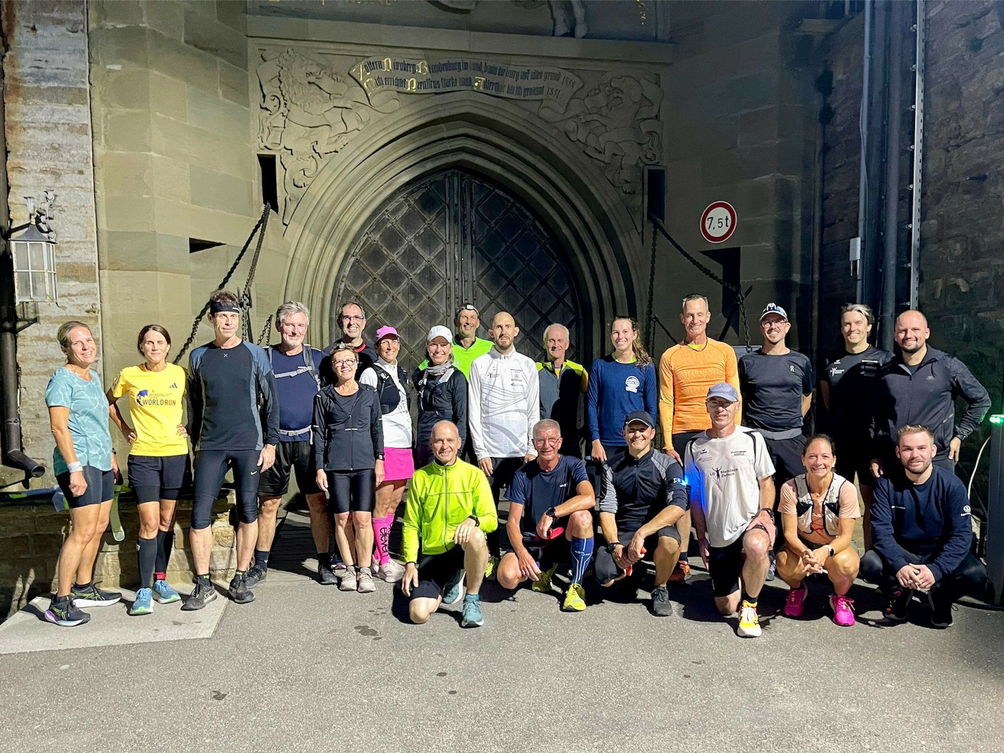 Der Vollmondlauf zieht seit vielen Jahren jeden Monat auf Neue zahlreiche Läufer und Nordic Walker an