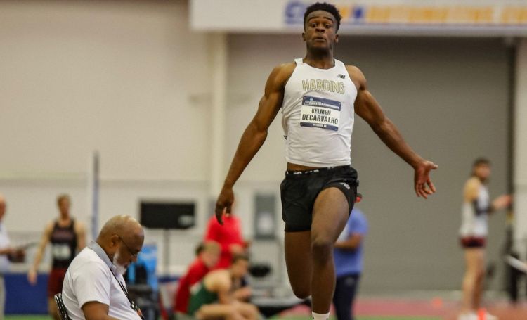 images/stories/Lauftreff/2025/2025-01-16-17_Kelmen-7Kampf-SamfordAL-Foto.jpg#joomlaImage://local-images/stories/Lauftreff/2025/2025-01-16-17_Kelmen-7Kampf-SamfordAL-Foto.jpg?width=2648&height=3236