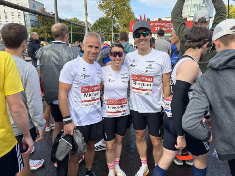 images/stories/Lauftreff/2025/2025-Köln-Foto.jpg#joomlaImage://local-images/stories/Lauftreff/2025/2025-Köln-Foto.jpg?width=5712&height=4284